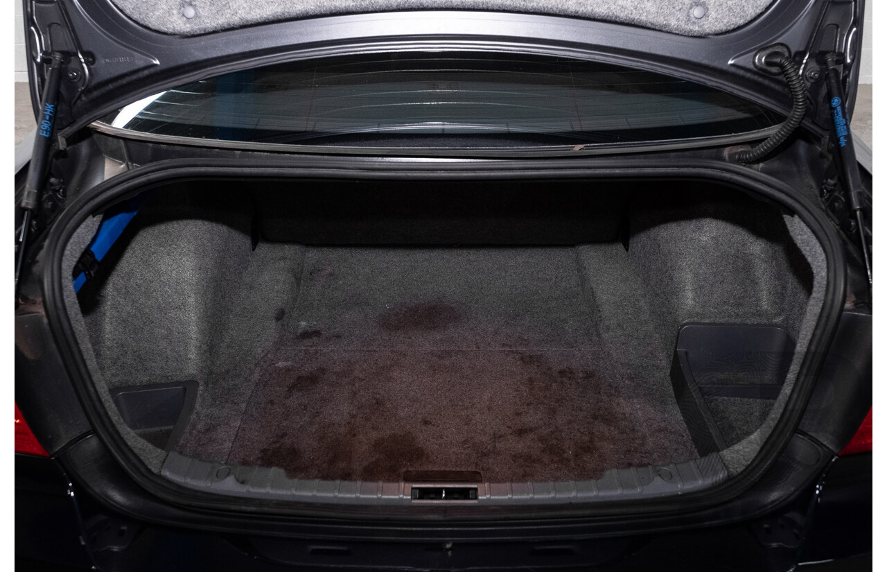 2/2007 BMW 320i Executive E90 4d Sedan Monaco Blue 2.0L