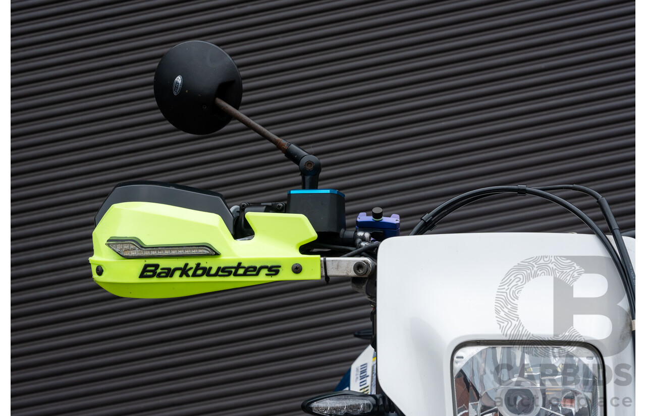 11/2015 Husqvarna 701 Supermoto Motorcycle 692cc