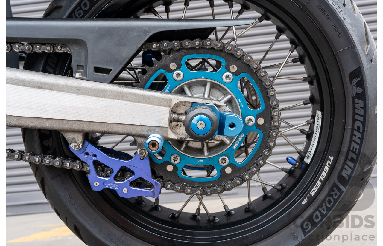 11/2015 Husqvarna 701 Supermoto Motorcycle 692cc