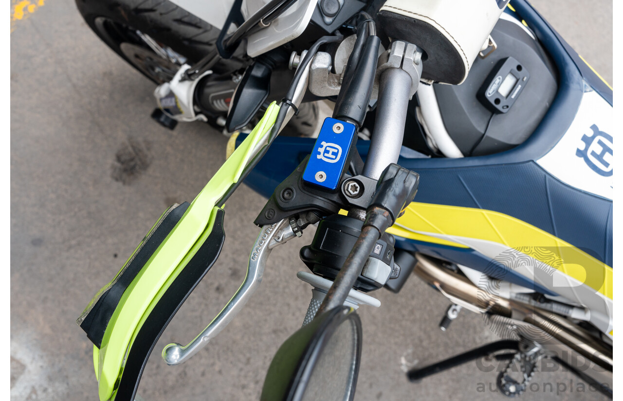 11/2015 Husqvarna 701 Supermoto Motorcycle 692cc