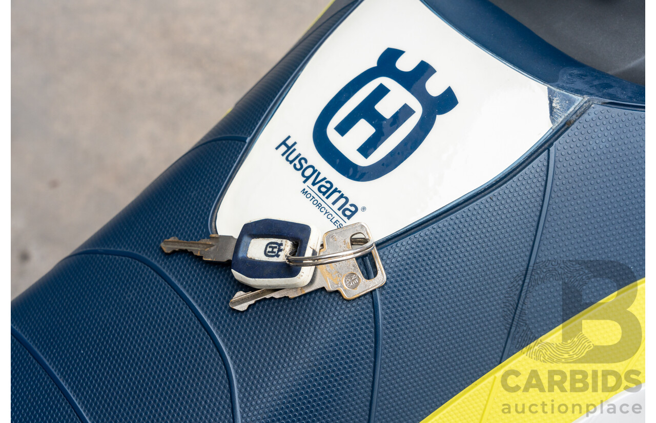 11/2015 Husqvarna 701 Supermoto Motorcycle 692cc