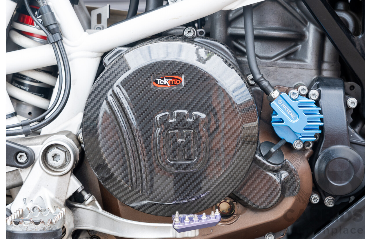 11/2015 Husqvarna 701 Supermoto Motorcycle 692cc