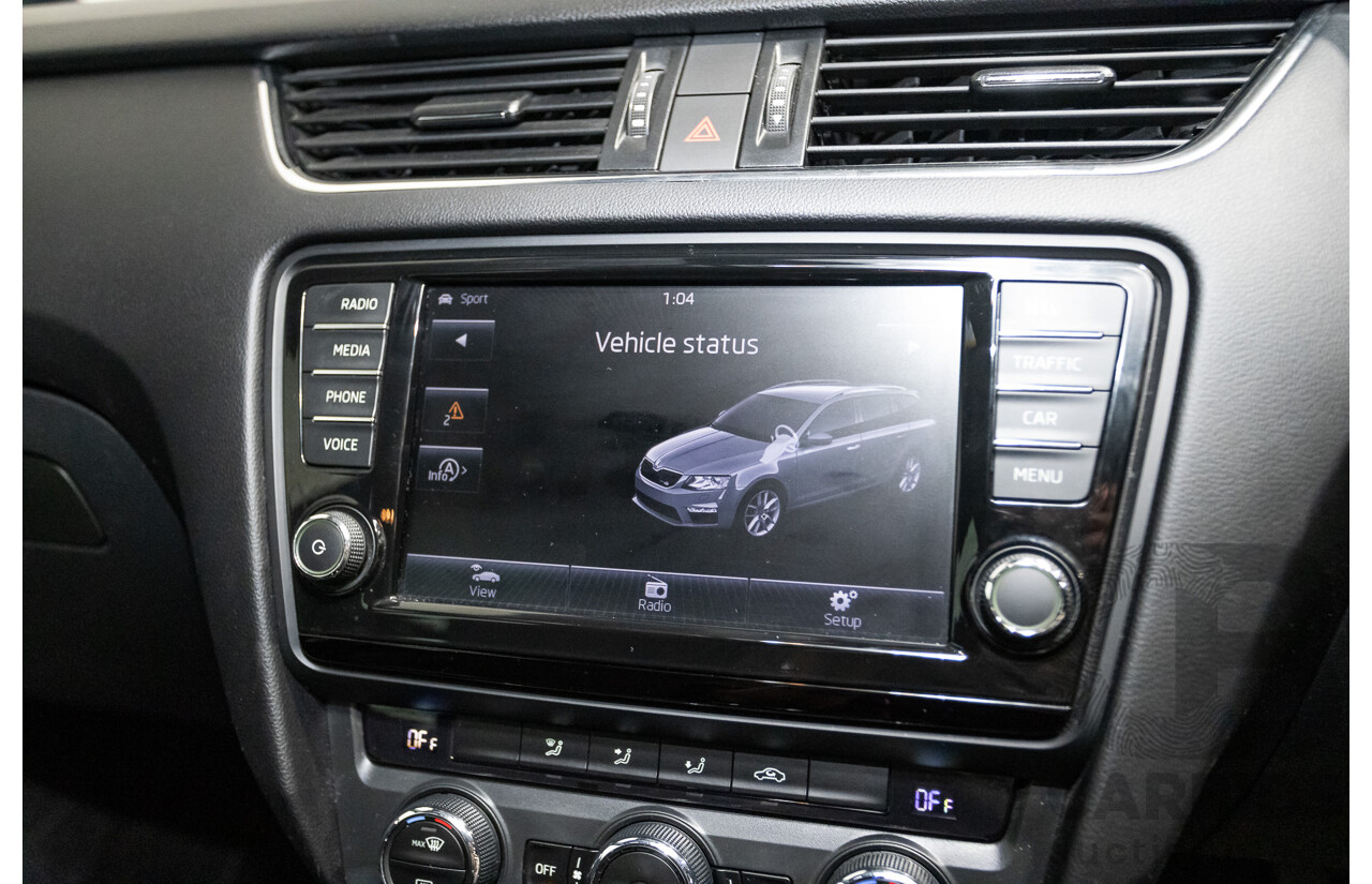 06/2015 Skoda Octavia RS 162 TSI NE MY15 4d Wagon Race Blue Metallic Turbo 2.0L