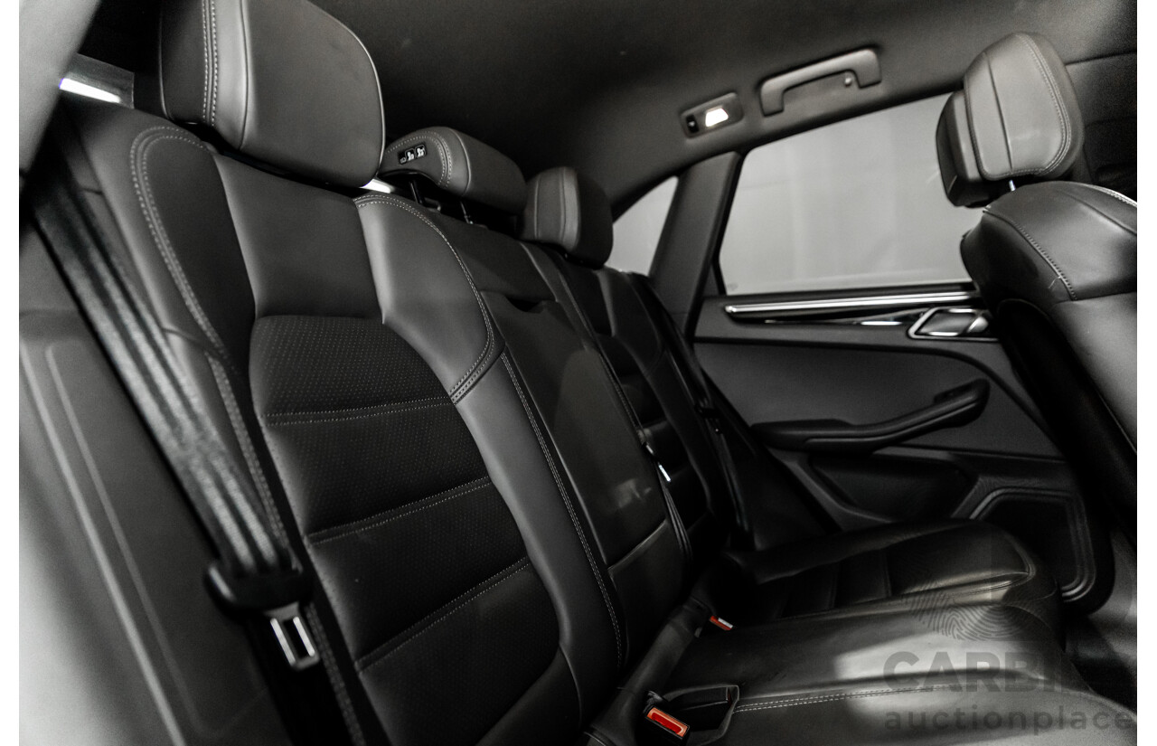 01/2016 Porsche Macan S Diesel (AWD) MY16 4d Wagon Sapphire Blue Metallic Turbo Diesel 3.0L