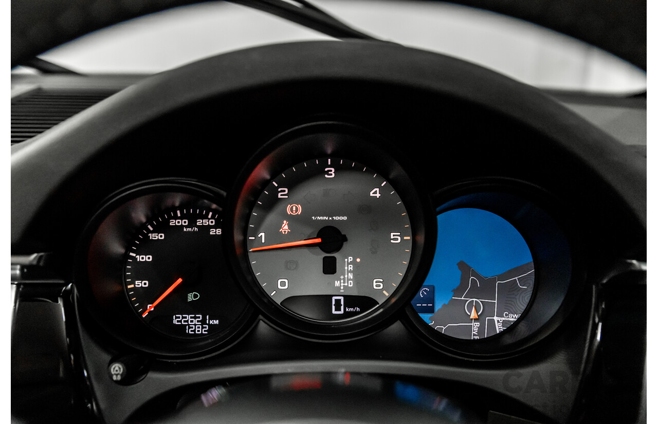 01/2016 Porsche Macan S Diesel (AWD) MY16 4d Wagon Sapphire Blue Metallic Turbo Diesel 3.0L