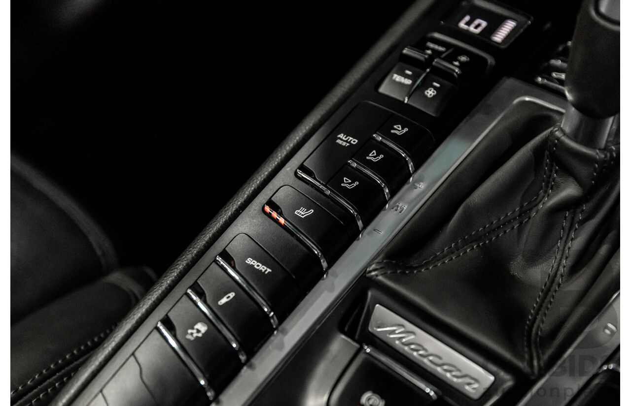 01/2016 Porsche Macan S Diesel (AWD) MY16 4d Wagon Sapphire Blue Metallic Turbo Diesel 3.0L