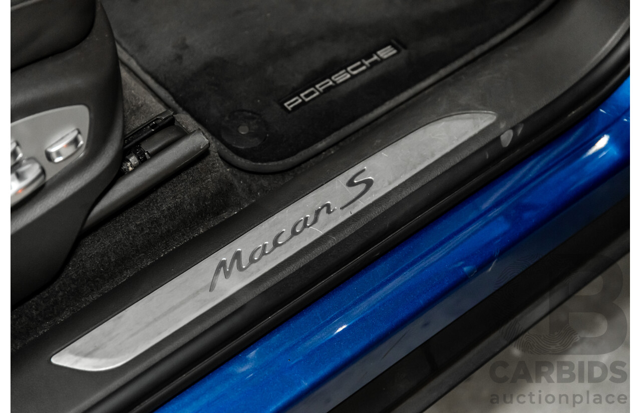 01/2016 Porsche Macan S Diesel (AWD) MY16 4d Wagon Sapphire Blue Metallic Turbo Diesel 3.0L