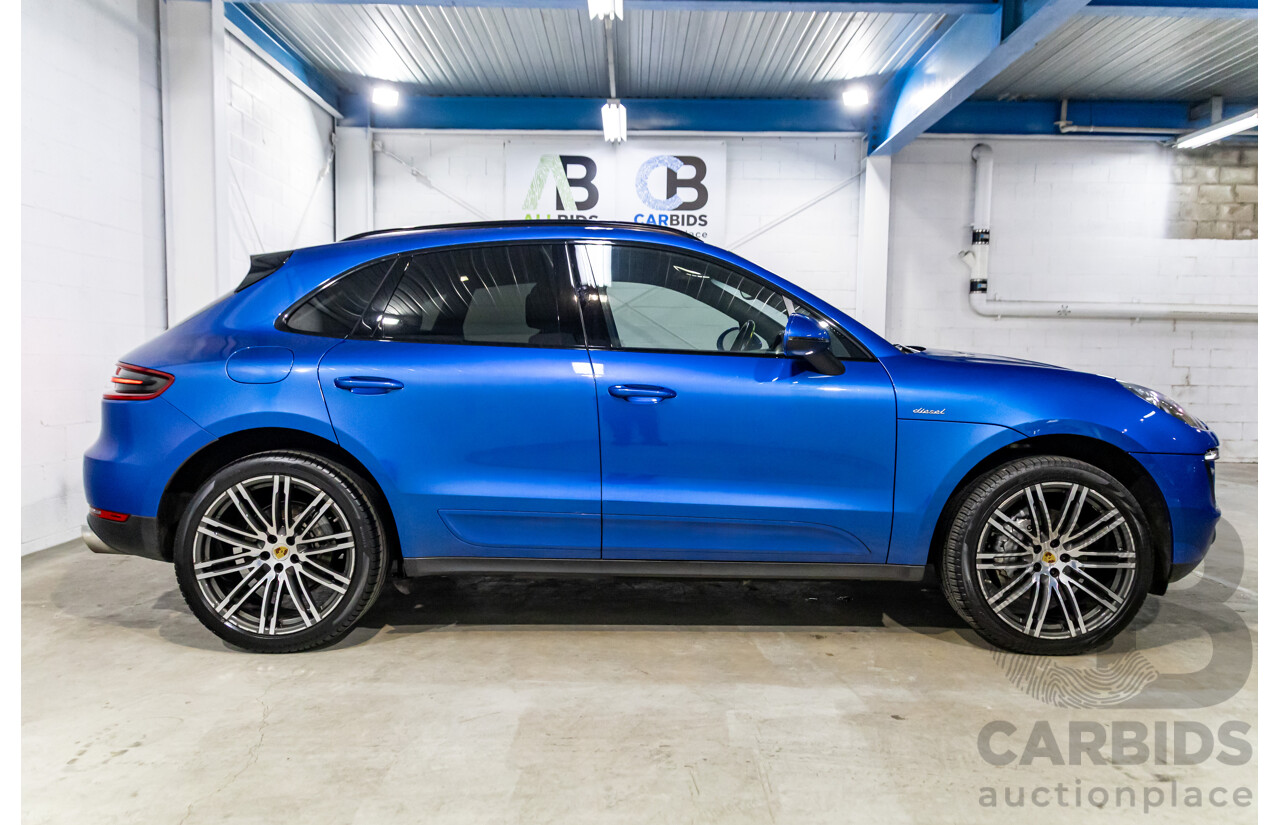 01/2016 Porsche Macan S Diesel (AWD) MY16 4d Wagon Sapphire Blue Metallic Turbo Diesel 3.0L