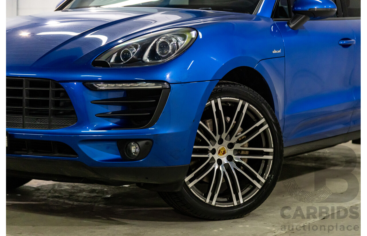 01/2016 Porsche Macan S Diesel (AWD) MY16 4d Wagon Sapphire Blue Metallic Turbo Diesel 3.0L