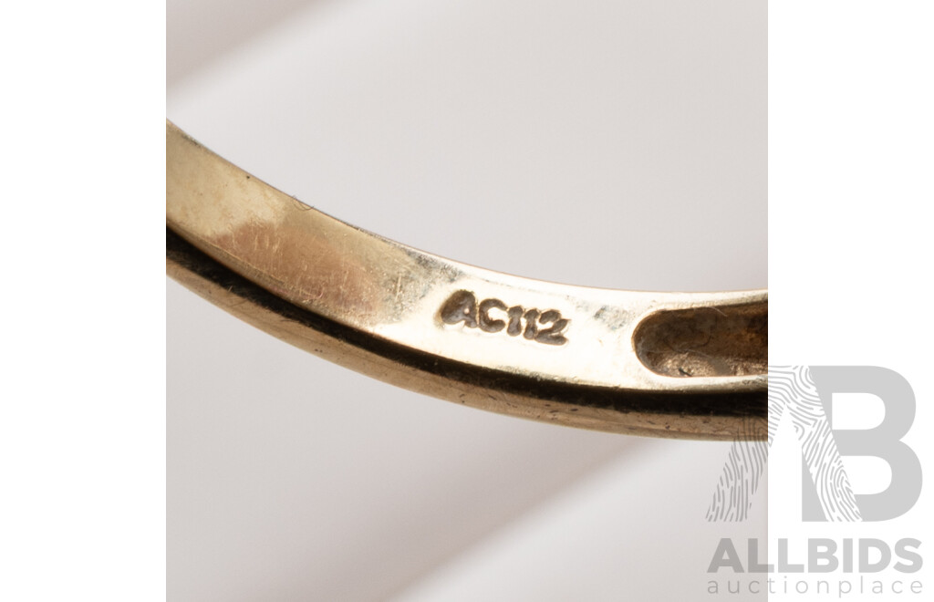 9ct Mabe Pearl & Diamond Ring, Est TDW 0.25ct, Size P, 4.32 Grams