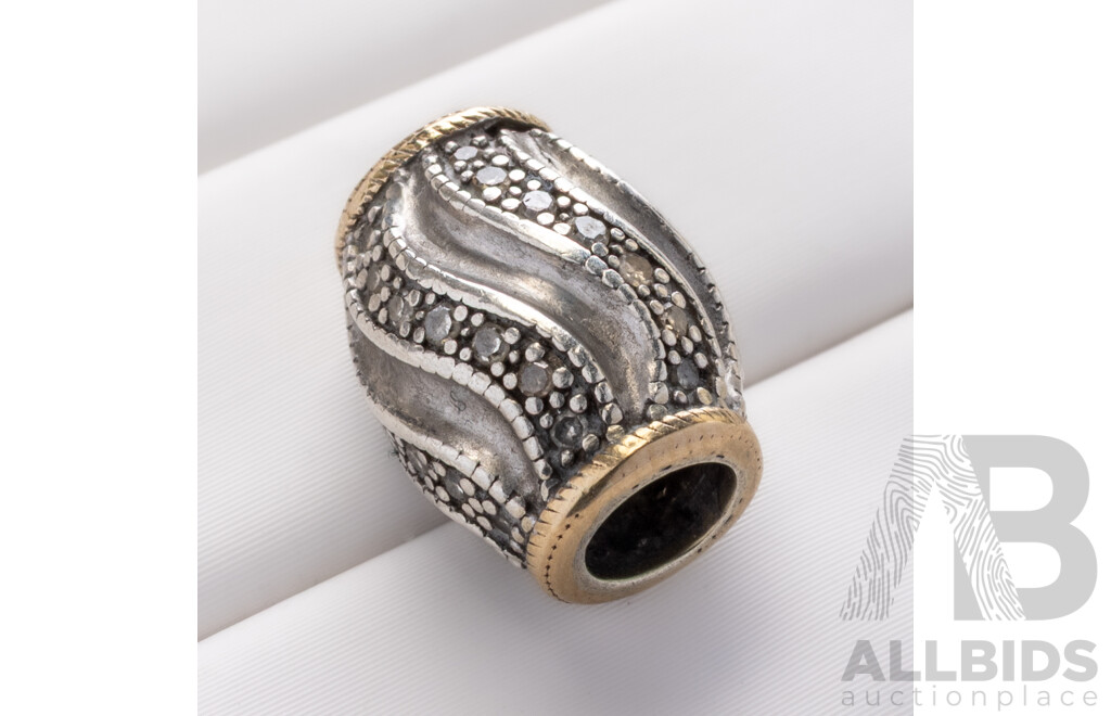 10ct Michael Hill Emma & Roe Diamond Set Bead Charm, Est TDW 0.15ct, Two Tone, 2.91 Grams