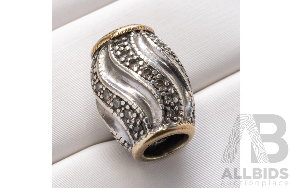 10ct Michael Hill Emma & Roe Diamond Set Bead Charm, Est TDW 0.15ct, Two Tone, 2.80 Grams