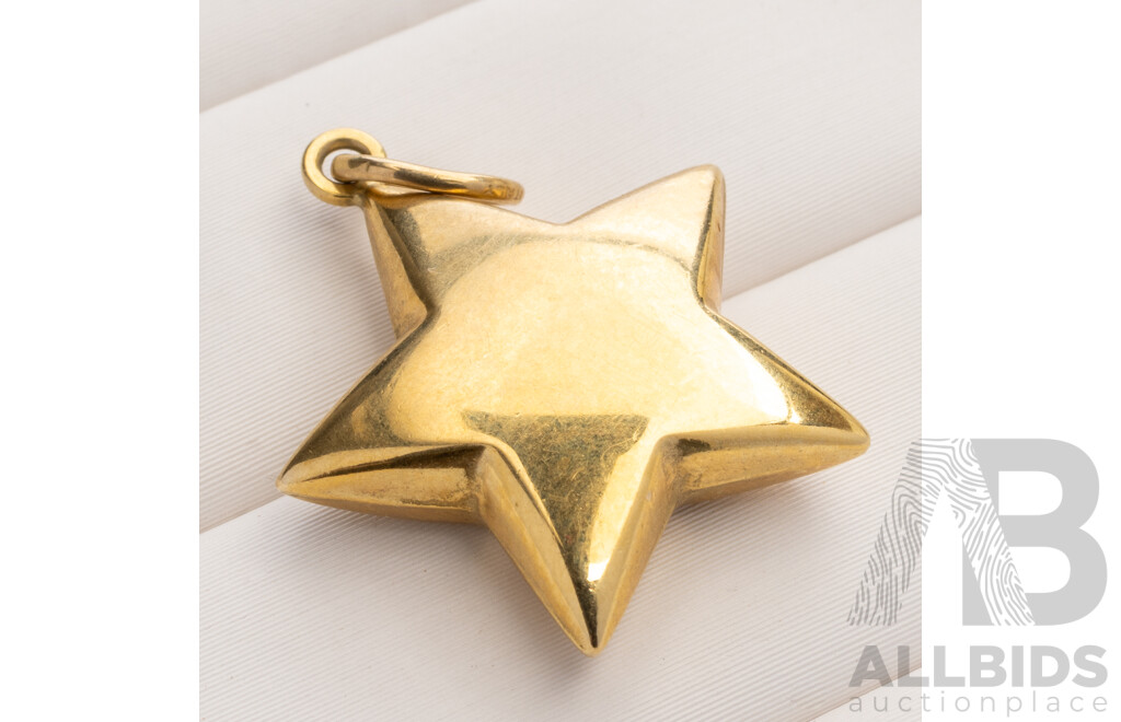 9ct Puffy Star Pendant/charm, 25mm Long, 1.23 Grams