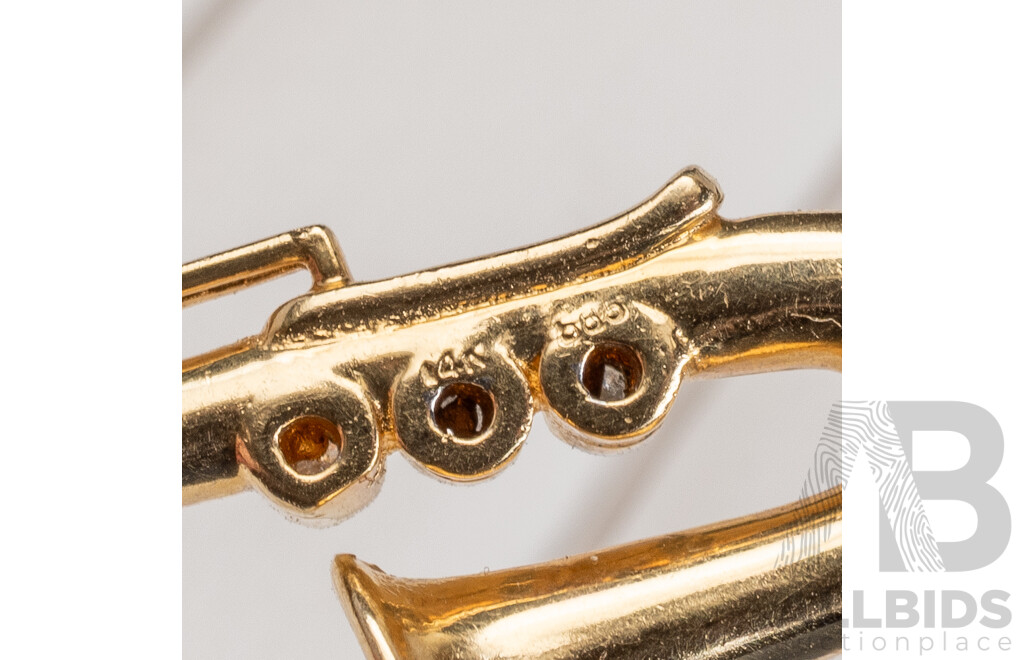 14ct Vintage Diamond Set Saxophone Pendant/charm, TDW 0.05ct, 3.37 Grams
