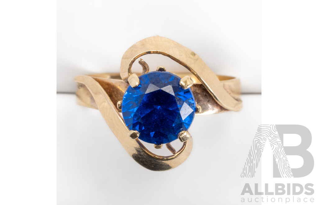 9ct Vintage Mid Blue Sapphire Ring, Size M, 2.28 Grams