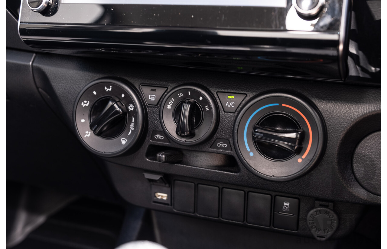 11/2023 Toyota Hilux Workmate (4x2) TGN121R C/Chas Glacier White 2.7L