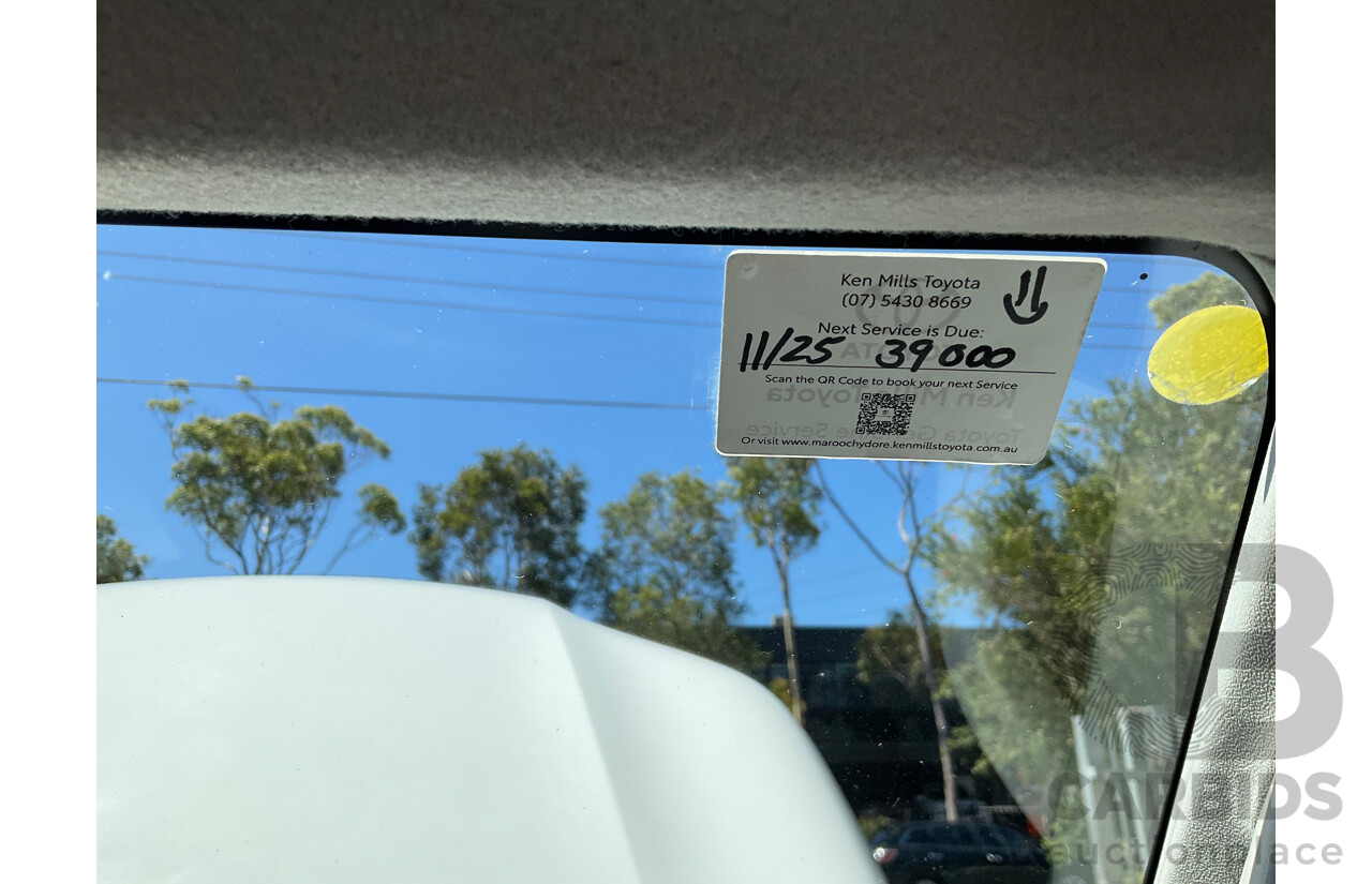 11/2023 Toyota Hilux Workmate (4x2) TGN121R C/Chas Glacier White 2.7L