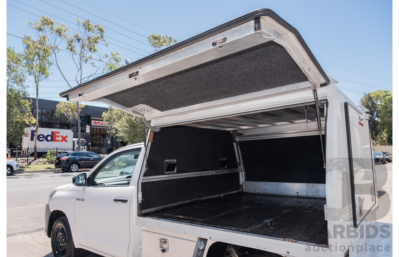 11/2023 Toyota Hilux Workmate (4x2) TGN121R C/Chas Glacier White 2.7L