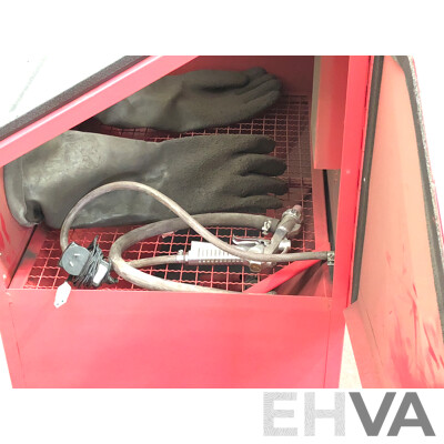 Toolpro 100 Litre Sandblasting Cabinet