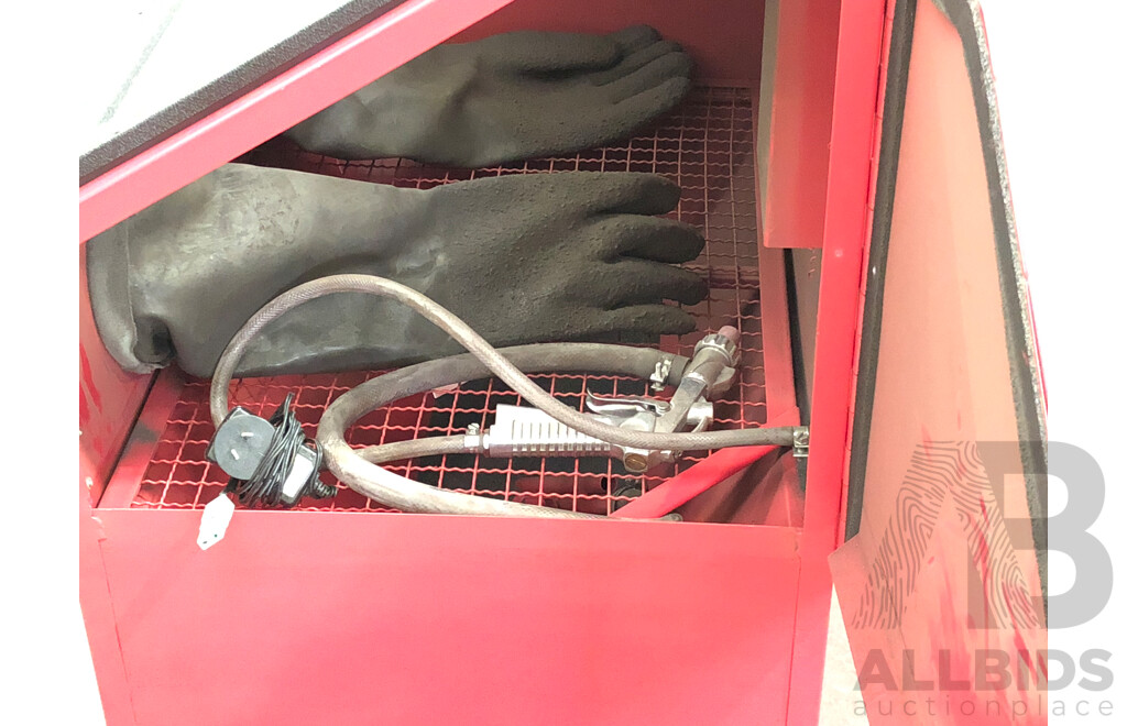 Toolpro 100 Litre Sandblasting Cabinet