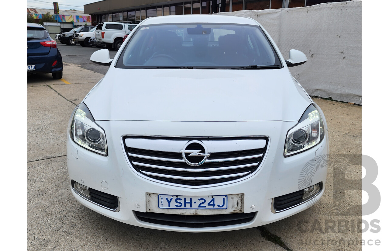 5/2013 Opel Insignia Select GA 4d Sedan White 2.0L
