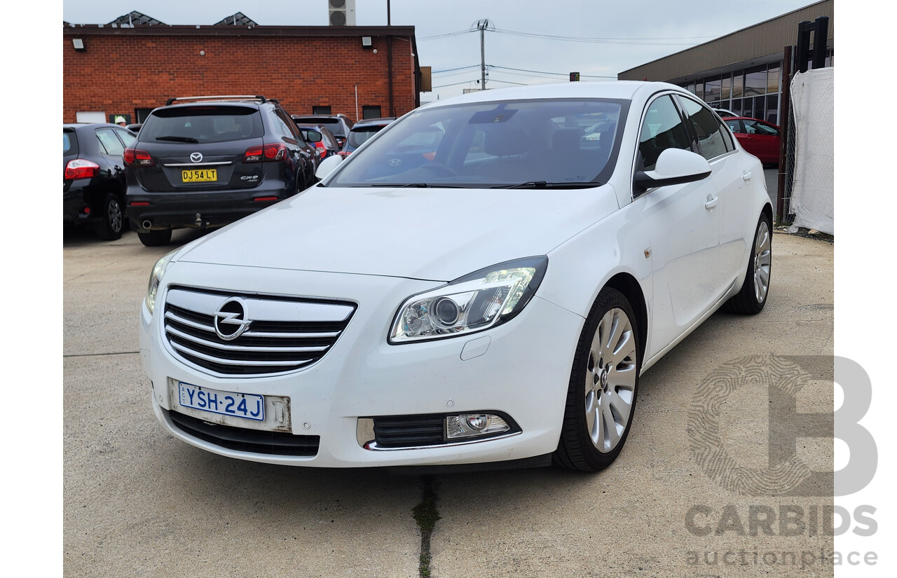 5/2013 Opel Insignia Select GA 4d Sedan White 2.0L