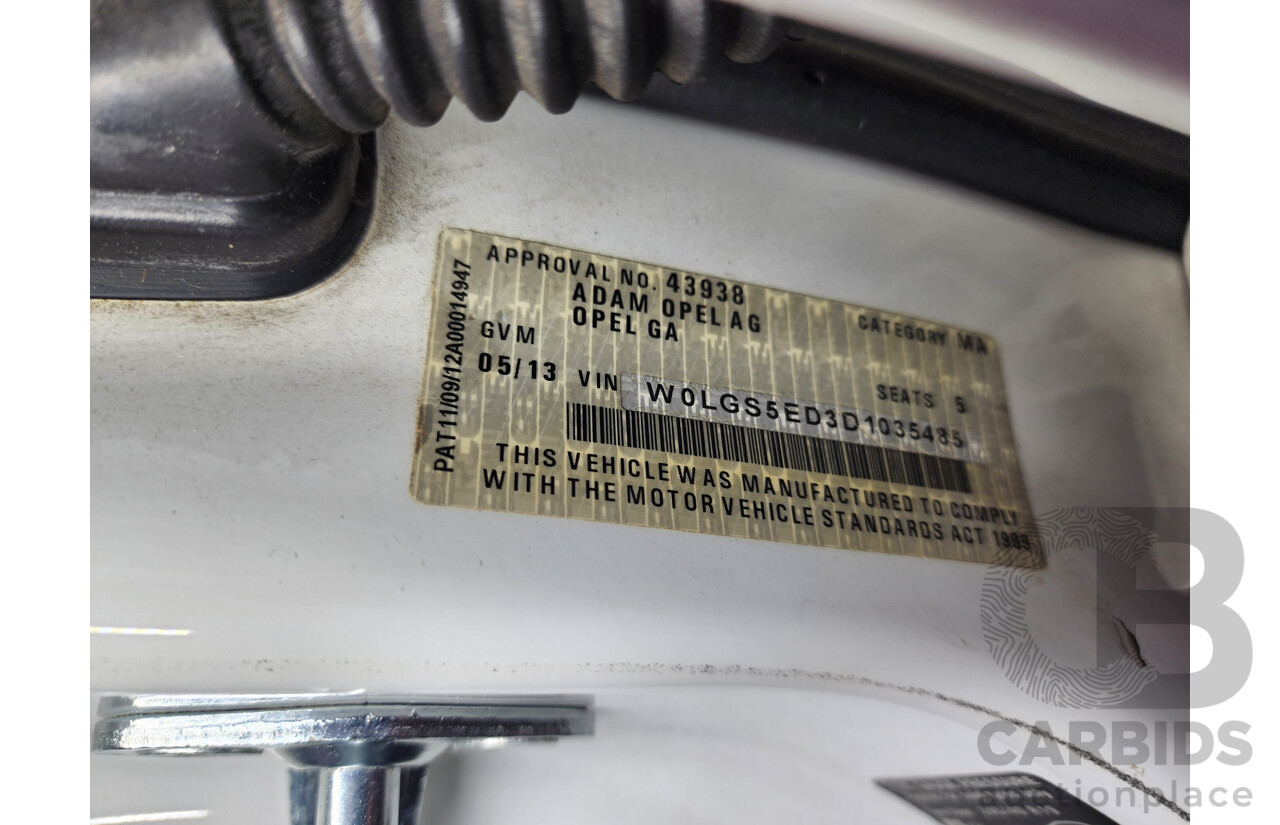 5/2013 Opel Insignia Select GA 4d Sedan White 2.0L