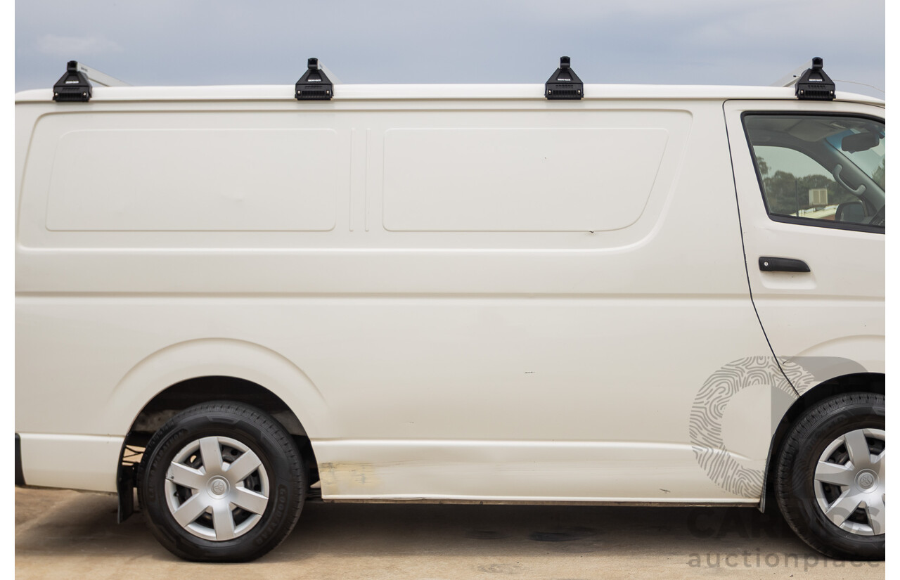 03/2016 Toyota Hiace LWB KDH201R MY16 4d Van Turbo Diesel 3.0L