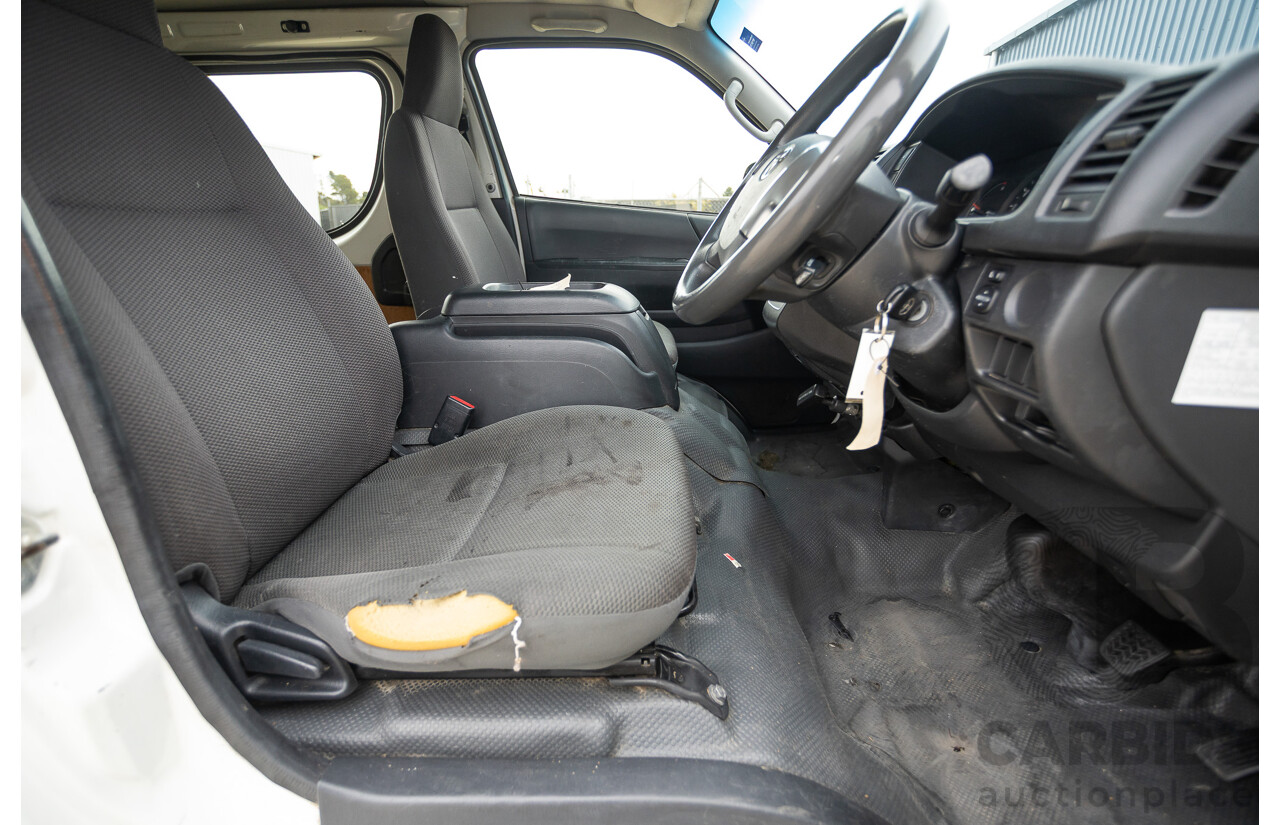 03/2016 Toyota Hiace LWB KDH201R MY16 4d Van Turbo Diesel 3.0L