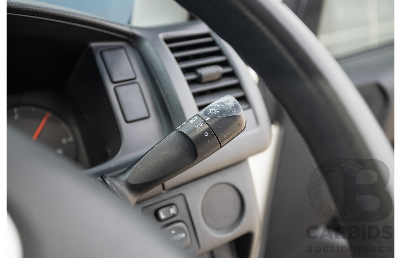 03/2016 Toyota Hiace LWB KDH201R MY16 4d Van Turbo Diesel 3.0L