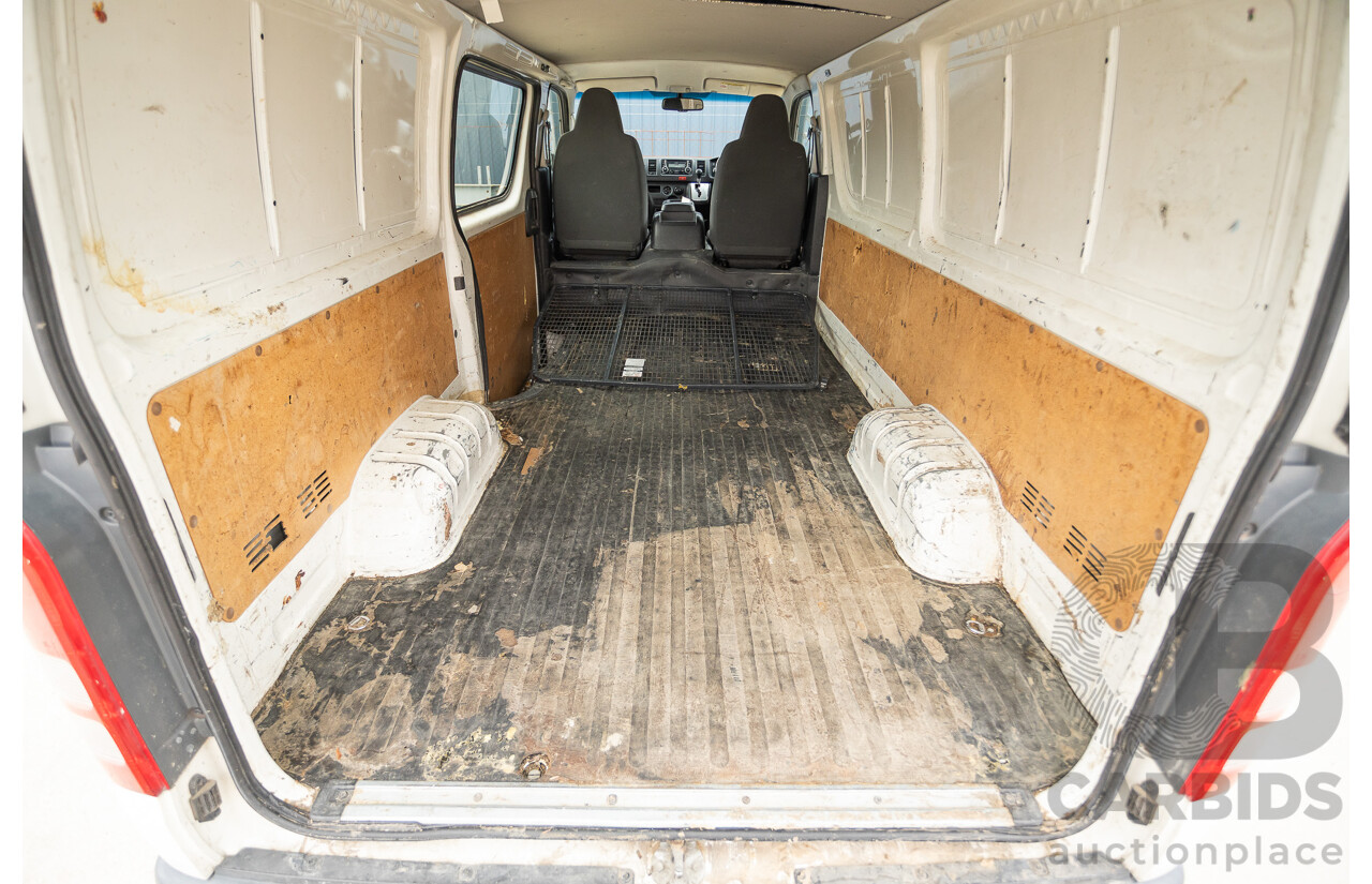 03/2016 Toyota Hiace LWB KDH201R MY16 4d Van Turbo Diesel 3.0L