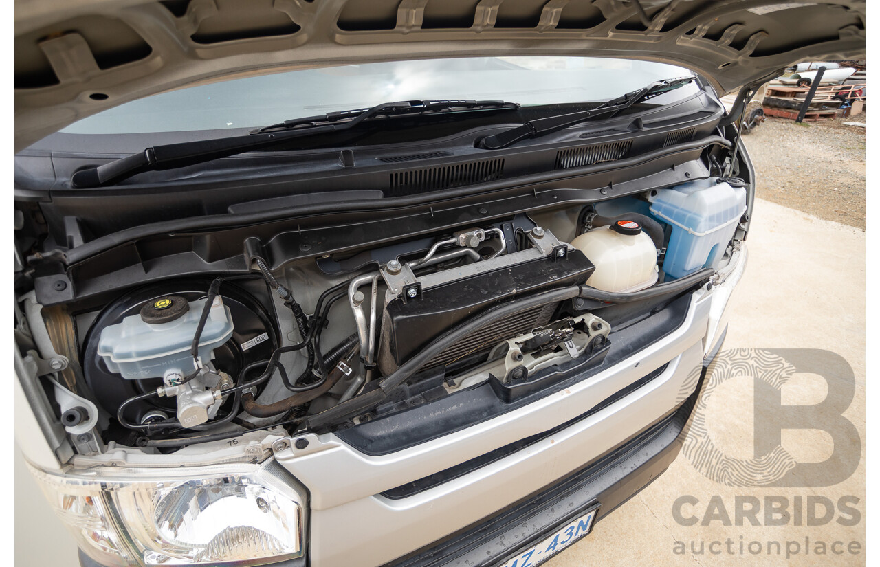 03/2016 Toyota Hiace LWB KDH201R MY16 4d Van Turbo Diesel 3.0L