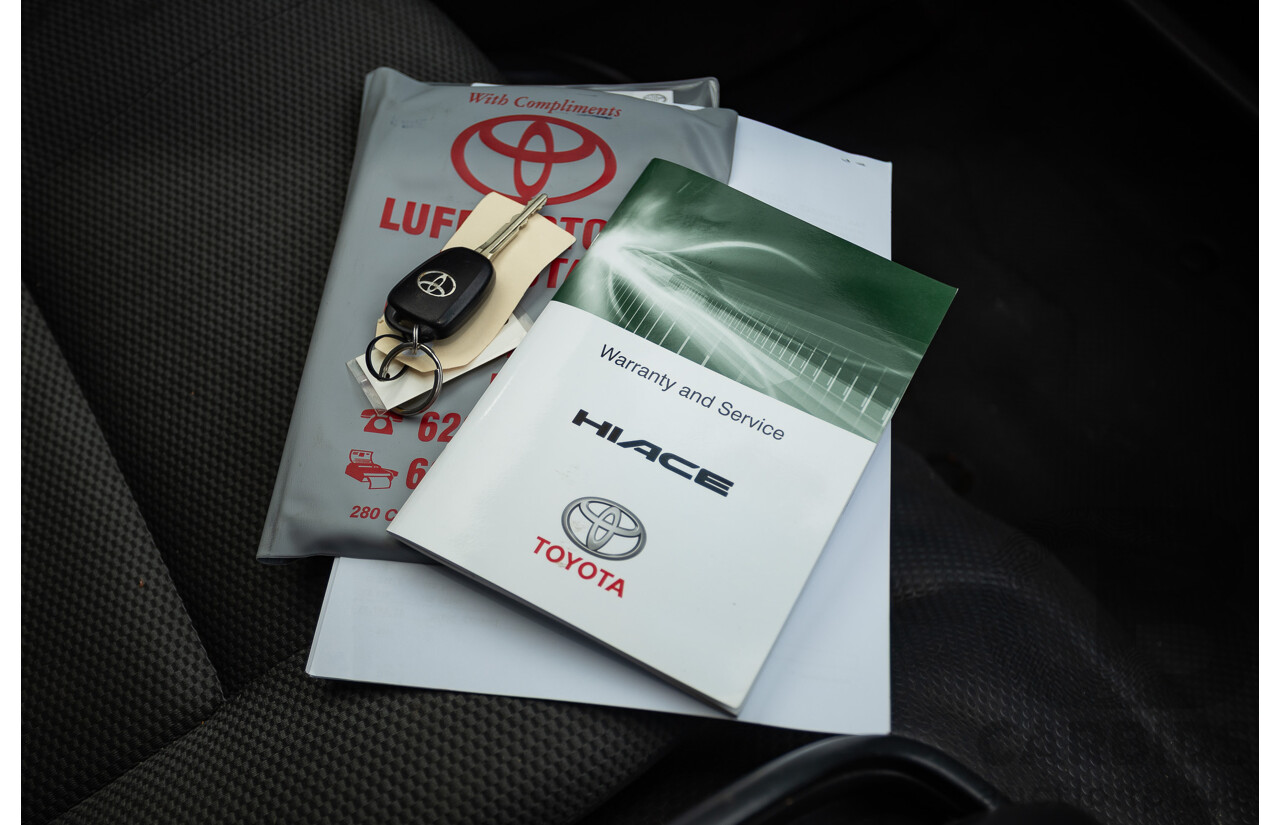 03/2016 Toyota Hiace LWB KDH201R MY16 4d Van Turbo Diesel 3.0L