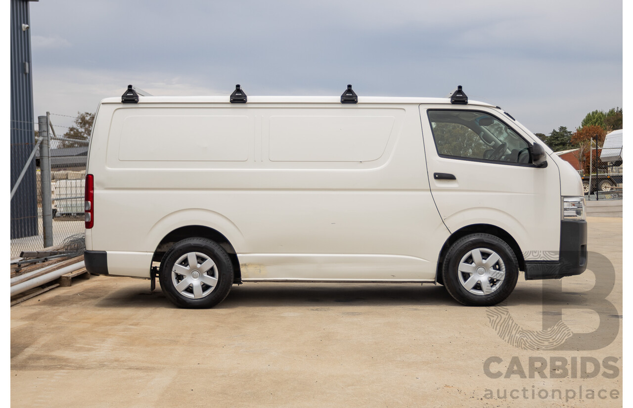 03/2016 Toyota Hiace LWB KDH201R MY16 4d Van Turbo Diesel 3.0L