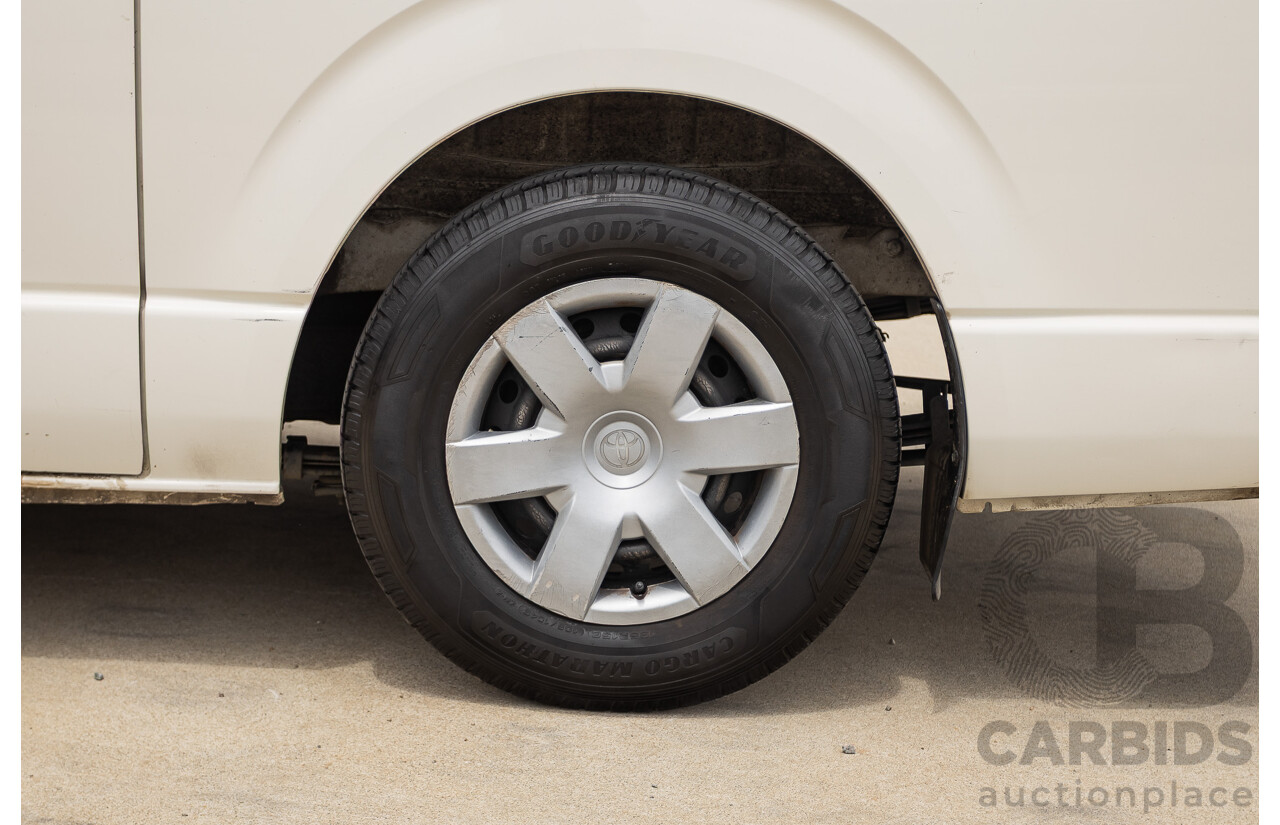 03/2016 Toyota Hiace LWB KDH201R MY16 4d Van Turbo Diesel 3.0L