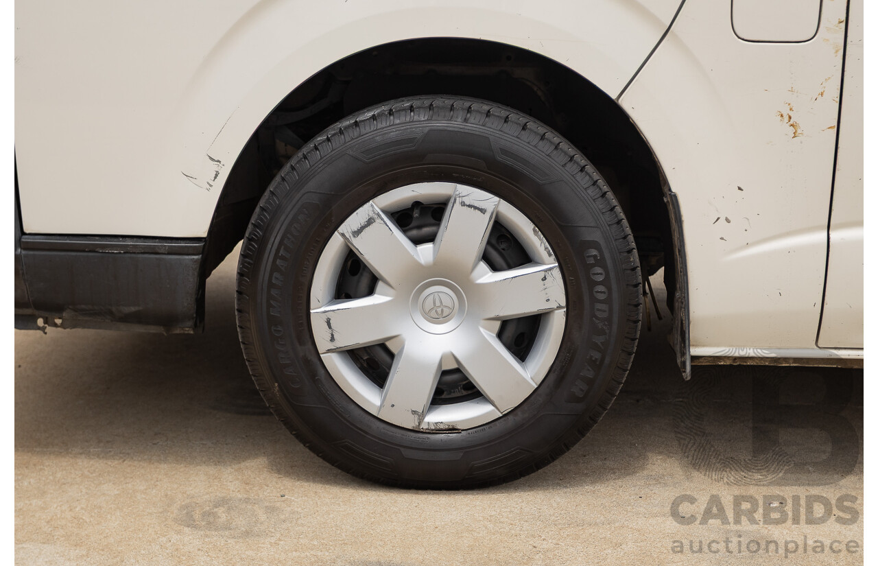 03/2016 Toyota Hiace LWB KDH201R MY16 4d Van Turbo Diesel 3.0L