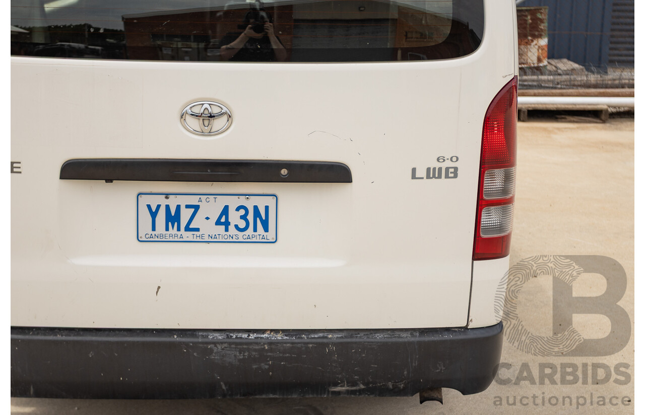 03/2016 Toyota Hiace LWB KDH201R MY16 4d Van Turbo Diesel 3.0L
