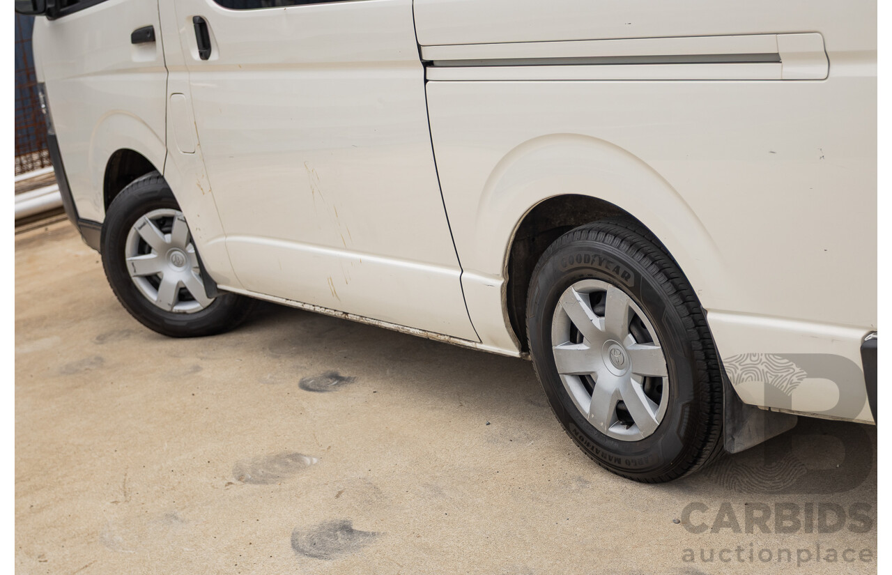 03/2016 Toyota Hiace LWB KDH201R MY16 4d Van Turbo Diesel 3.0L