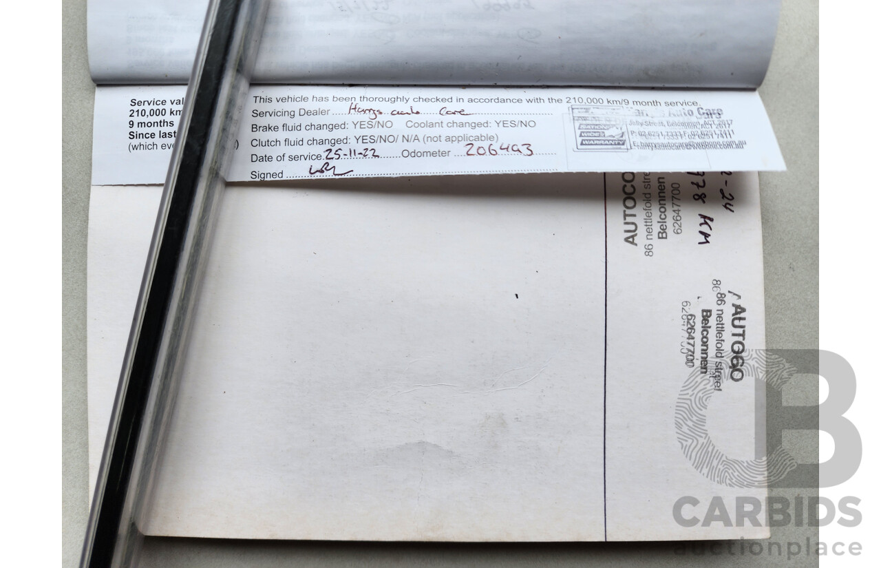 10/2012 Holden Commodore Omega VE II MY12 4d Sportwagon White 3.0L