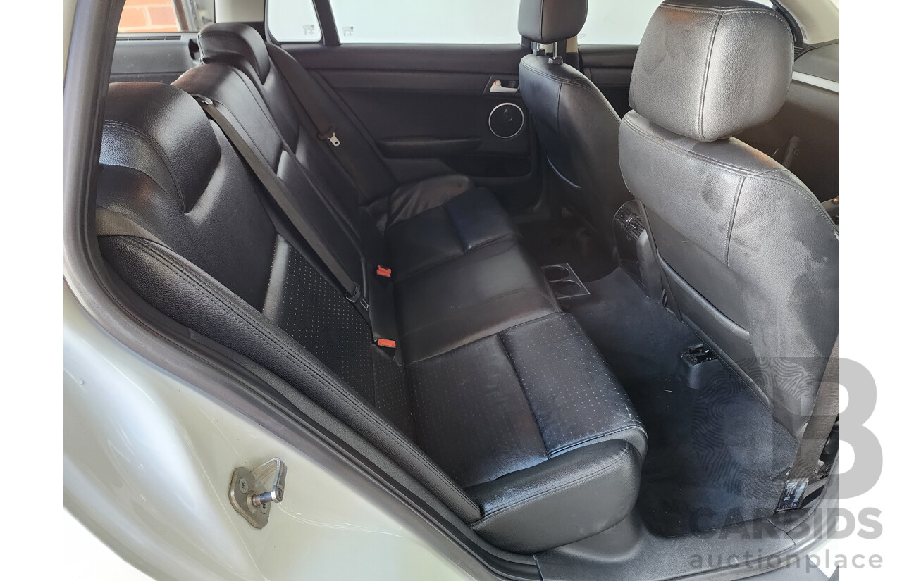 10/2012 Holden Commodore Omega VE II MY12 4d Sportwagon White 3.0L