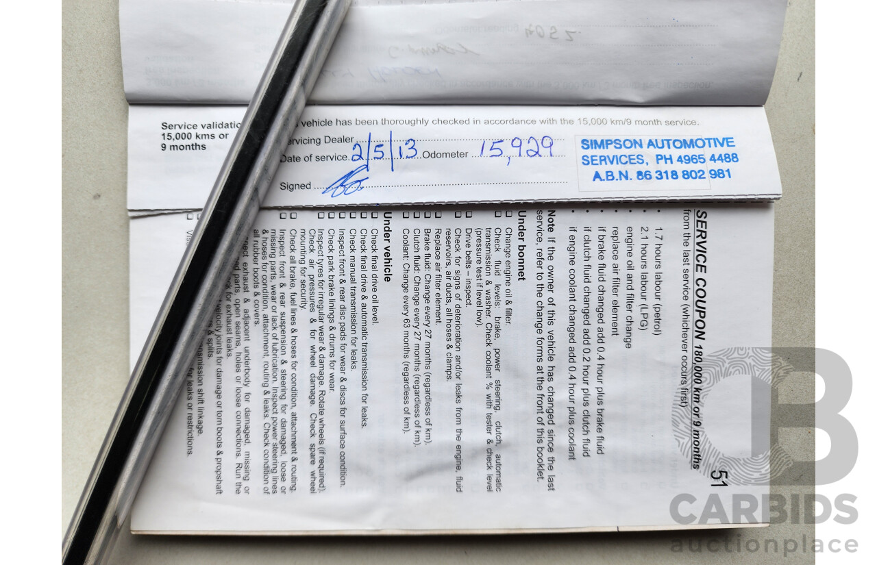 10/2012 Holden Commodore Omega VE II MY12 4d Sportwagon White 3.0L