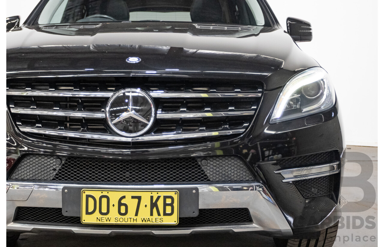 04/2012 Mercedes-Benz ML350 AMG Pack CDI Bluetec (4x4) 166 4d Wagon Obsidian Black Metallic Turbo Diesel 3.0L