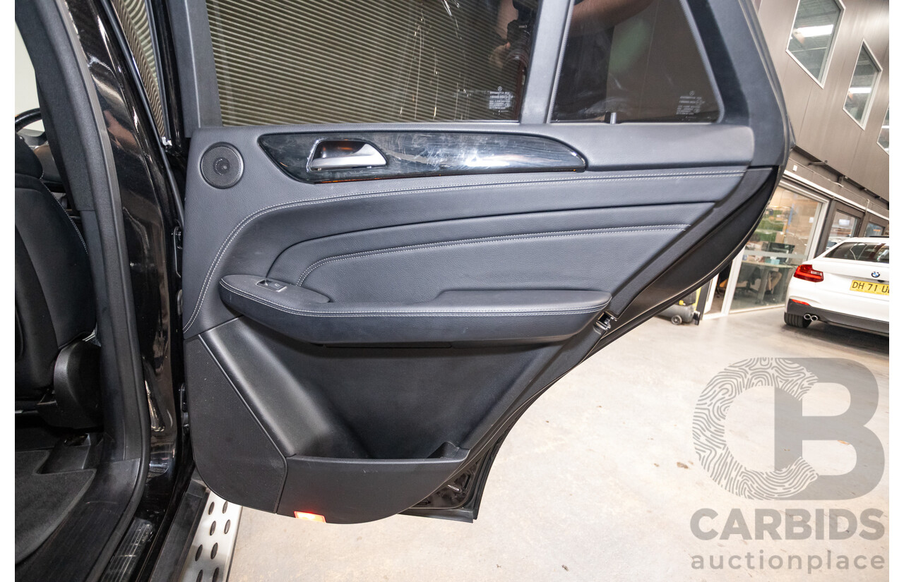 04/2012 Mercedes-Benz ML350 AMG Pack CDI Bluetec (4x4) 166 4d Wagon Obsidian Black Metallic Turbo Diesel 3.0L