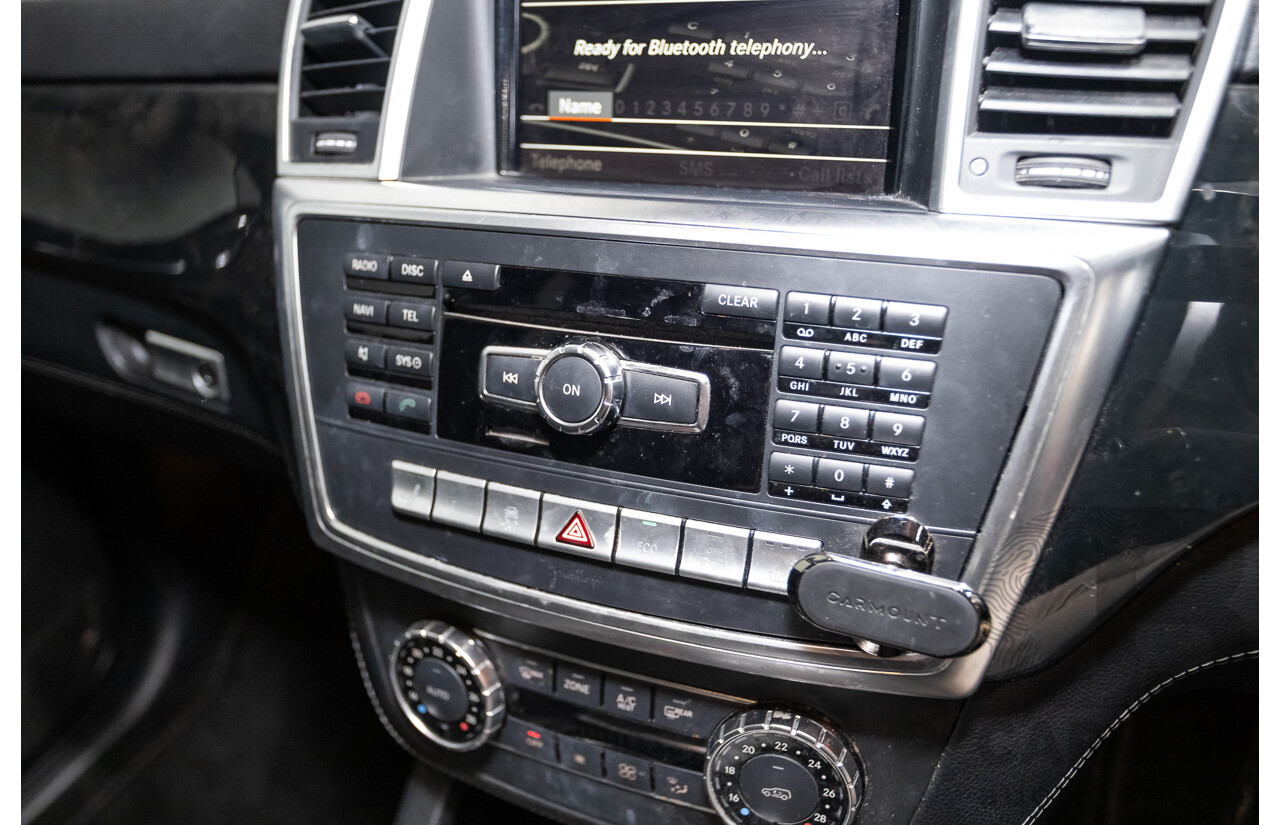 04/2012 Mercedes-Benz ML350 AMG Pack CDI Bluetec (4x4) 166 4d Wagon Obsidian Black Metallic Turbo Diesel 3.0L