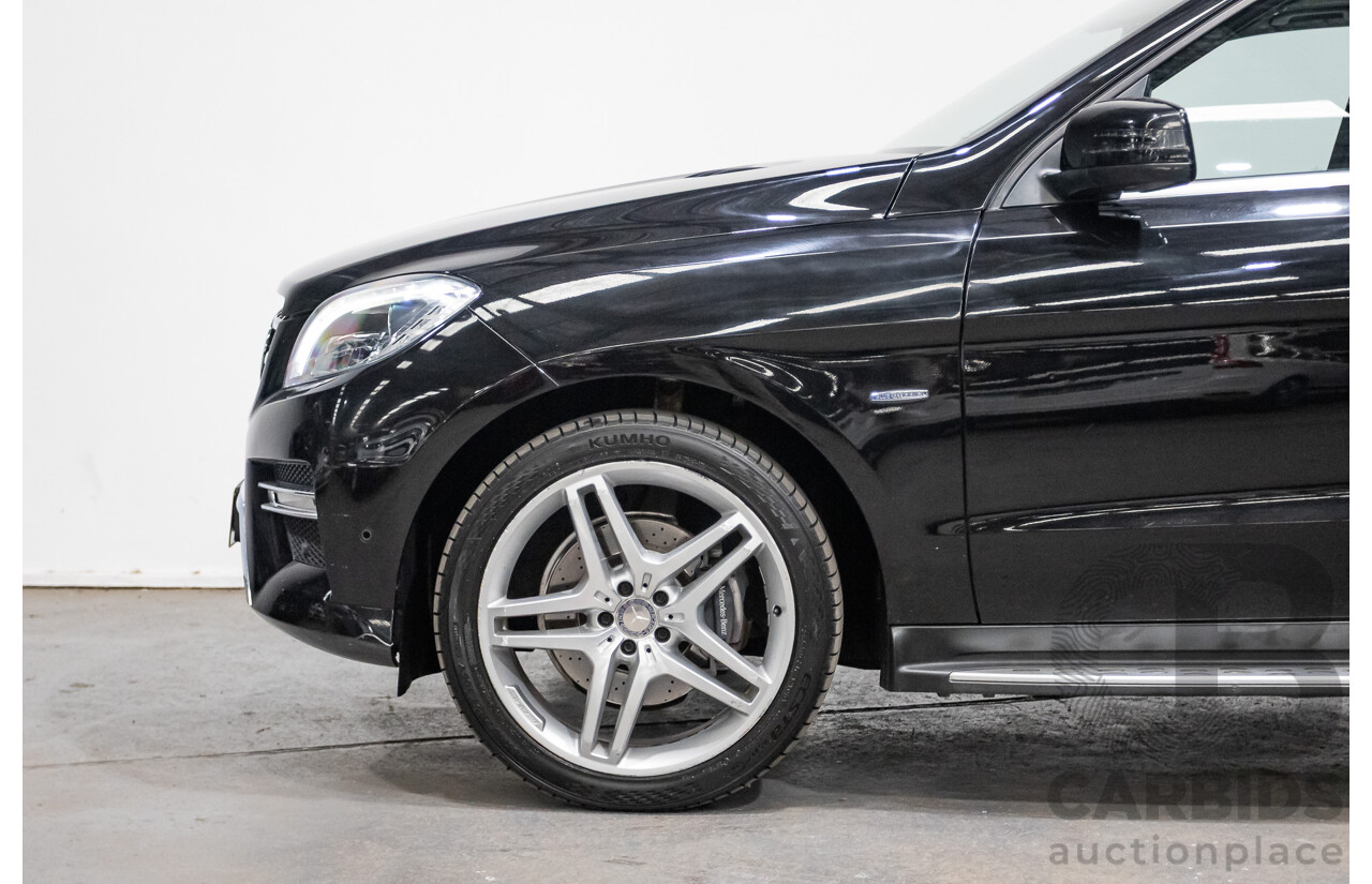 04/2012 Mercedes-Benz ML350 AMG Pack CDI Bluetec (4x4) 166 4d Wagon Obsidian Black Metallic Turbo Diesel 3.0L