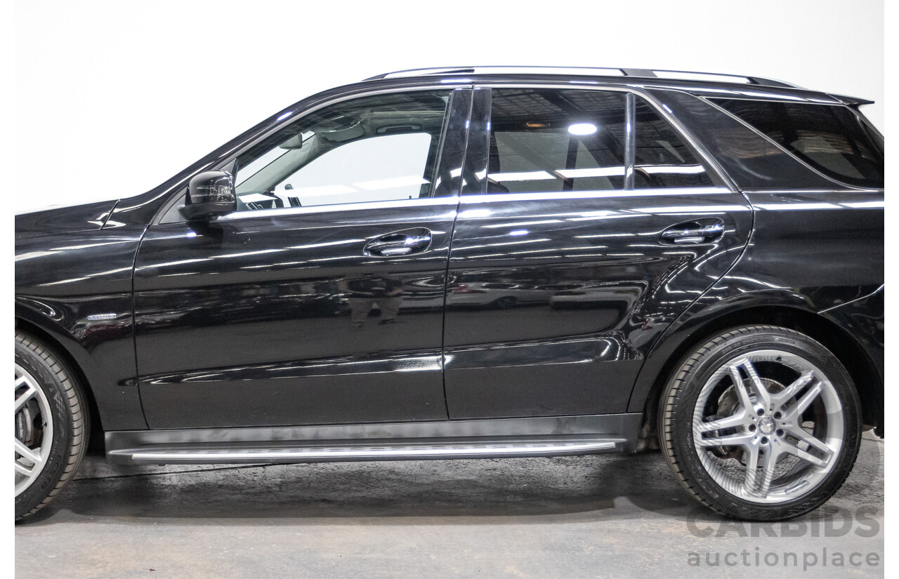 04/2012 Mercedes-Benz ML350 AMG Pack CDI Bluetec (4x4) 166 4d Wagon Obsidian Black Metallic Turbo Diesel 3.0L