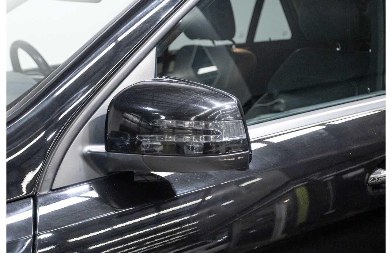 04/2012 Mercedes-Benz ML350 AMG Pack CDI Bluetec (4x4) 166 4d Wagon Obsidian Black Metallic Turbo Diesel 3.0L