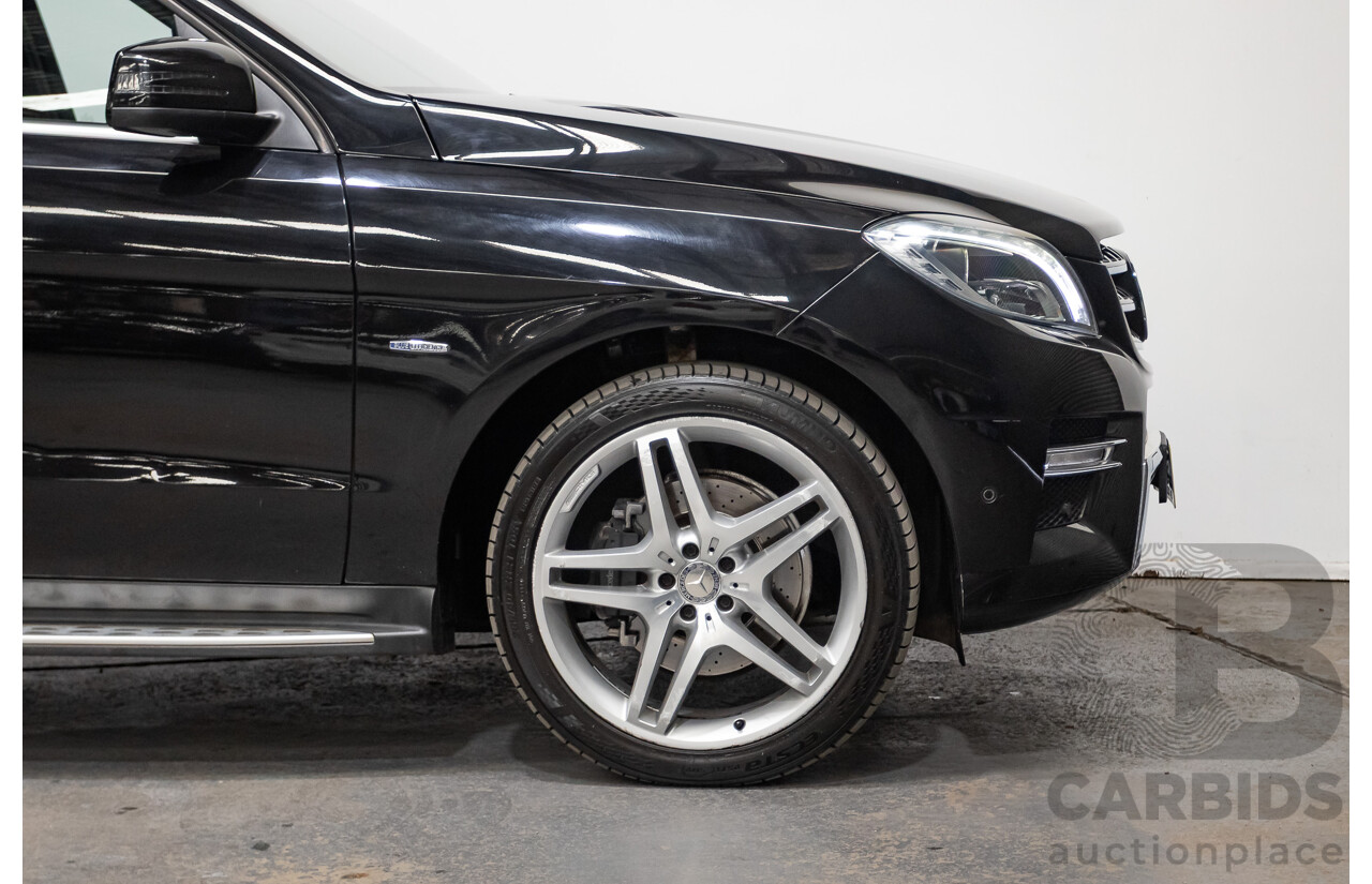 04/2012 Mercedes-Benz ML350 AMG Pack CDI Bluetec (4x4) 166 4d Wagon Obsidian Black Metallic Turbo Diesel 3.0L