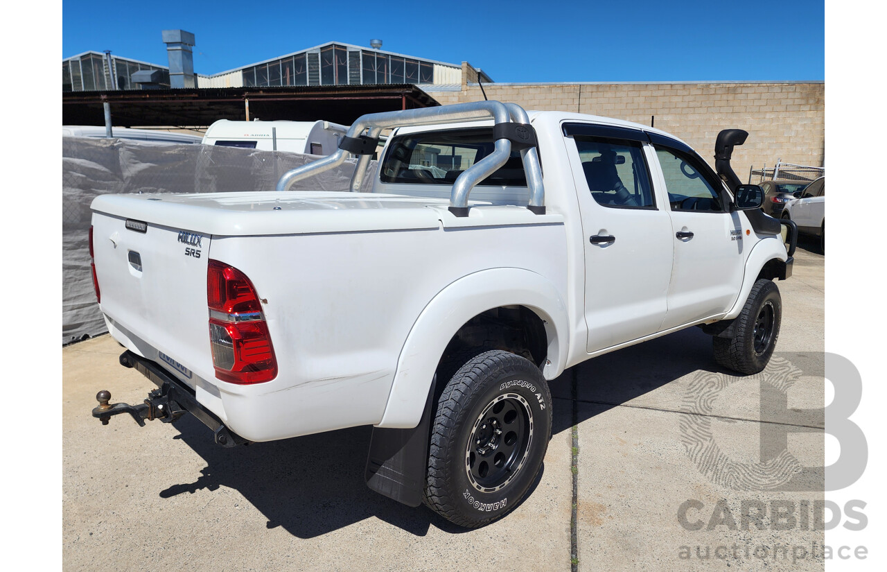2/2012 Toyota Hilux SR5 (4x4) KUN26R MY12 Dual Cab P/Up White 3.0L