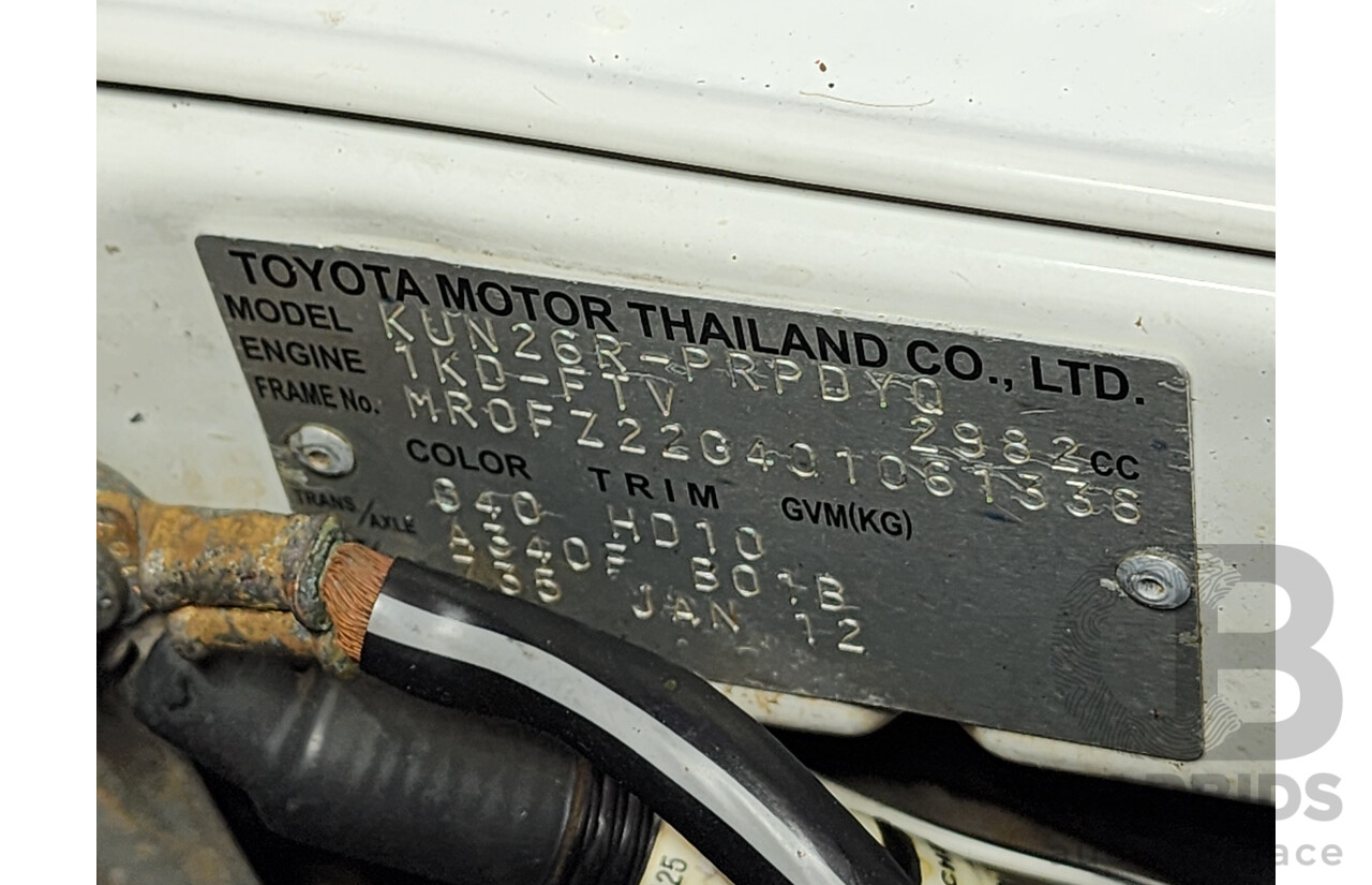 2/2012 Toyota Hilux SR5 (4x4) KUN26R MY12 Dual Cab P/Up White 3.0L